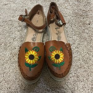 Sunflower Embroidered Mexican shoes